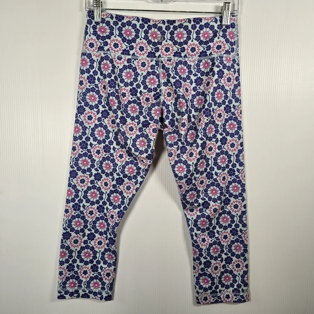 Lululemon Wunder Under Cropped Twiggy Printed Power Purple/Aquamarine Size 8